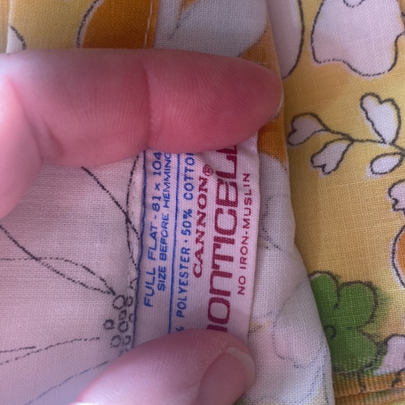 Groovy Mid Century sheets by Monticello. - Picture 4 of 4